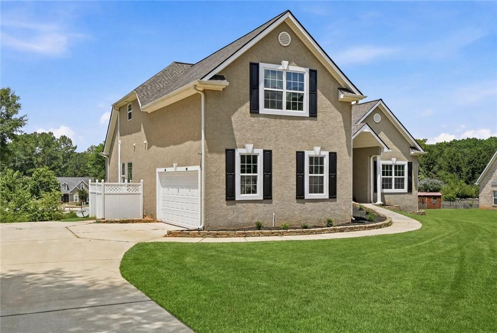 705 Gatwick Court Locust Grove, GA 30248 - Photo 3 of 39