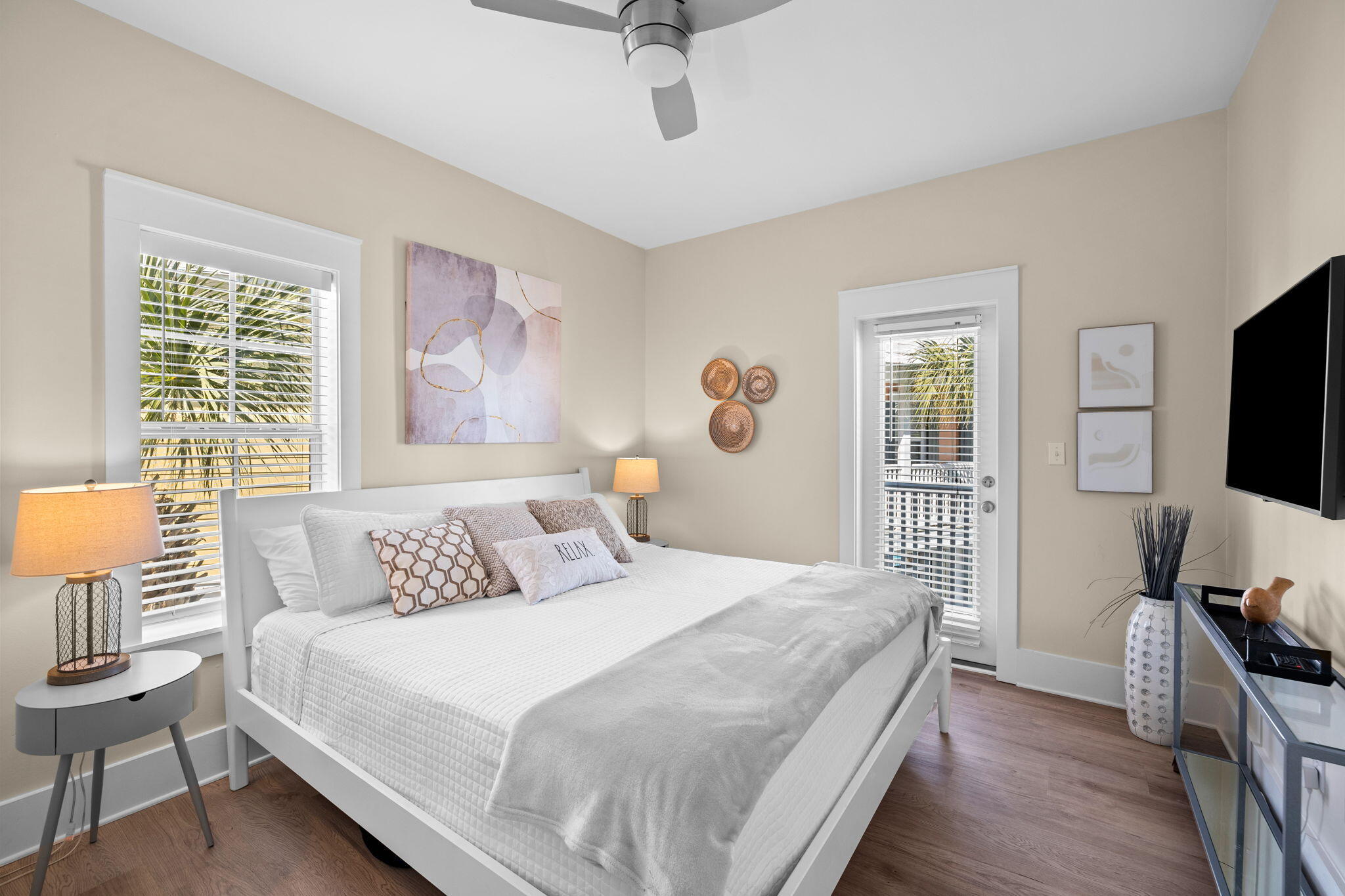 198 Somerset Bridge Road, Unit 137 Santa Rosa Beach, FL 32459 - Photo 20 of 46 a bedroom with a bed and a flat screen tv