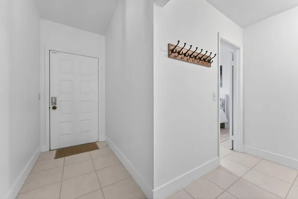 $2,650 | 1701 Sabal Ridge Circle, Unit G, Palm Beach Gardens, FL 33418