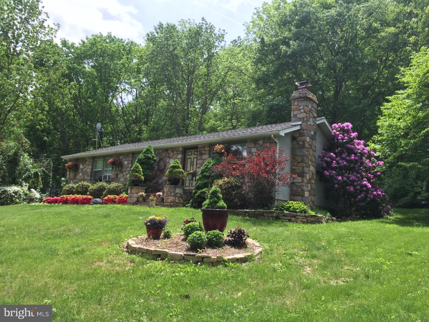 184 Papermill Road Barto, PA 19504 - Photo 2 of 16 Exterior Side