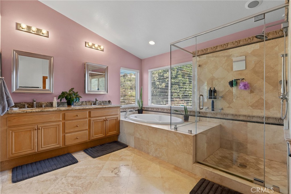 82 Springfield Mission Viejo, CA 92692 - Photo 43 of 68 Primary Suite Bathroom 1