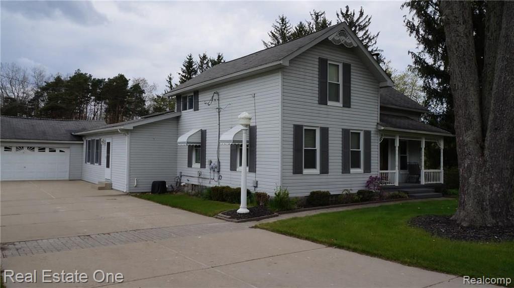 60649 Mt Vernon Road Rochester, MI 48306 - Photo 3 of 31