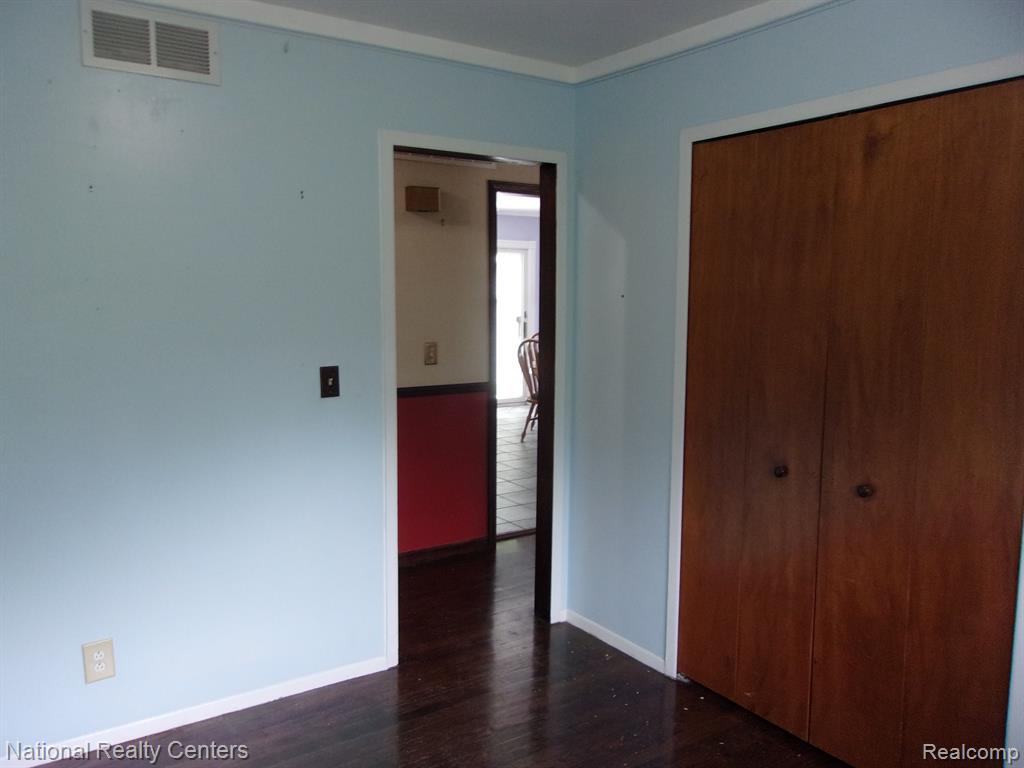 5856 Henry Ruff Road Garden City, MI 48135 - Photo 17 of 35 Gallery Image 17