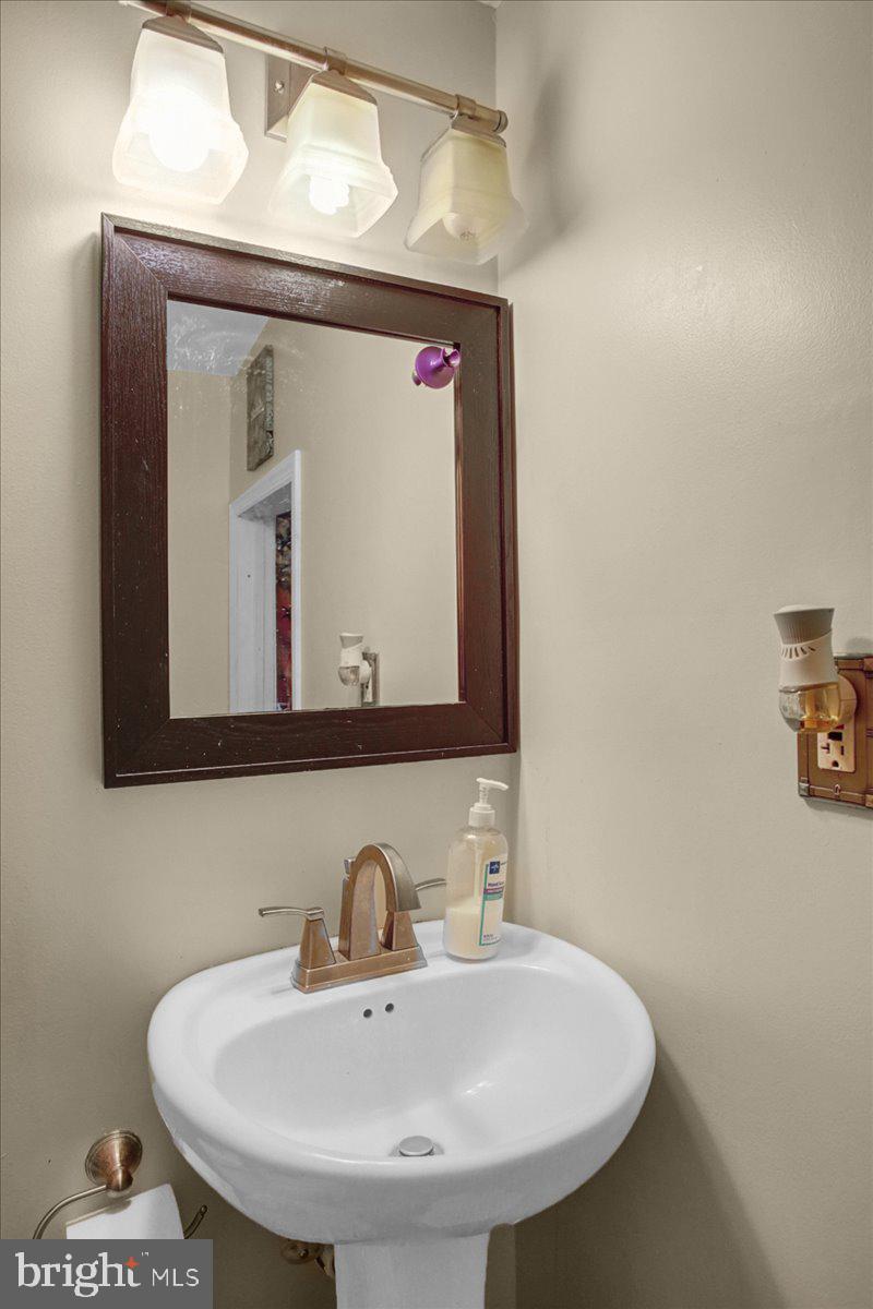 4692 Morgantown Road Mohnton, PA 19540 - Photo 31 of 38