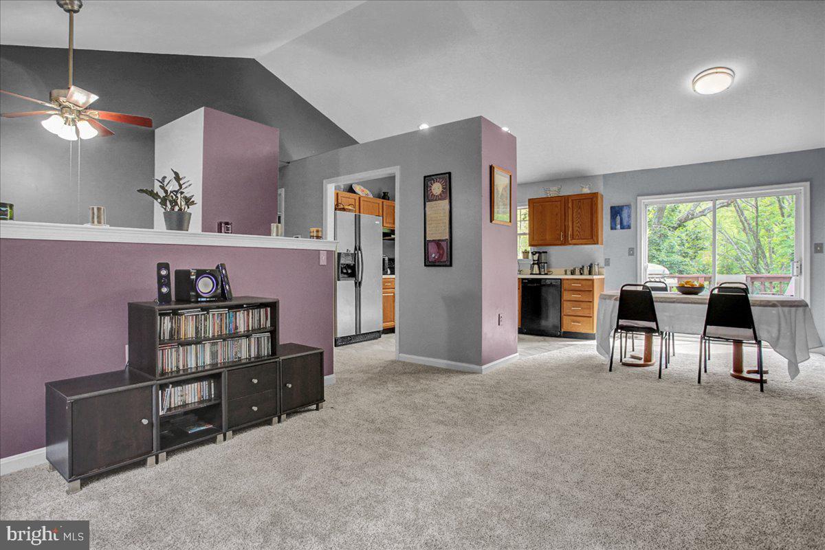 4692 Morgantown Road Mohnton, PA 19540 - Photo 6 of 38