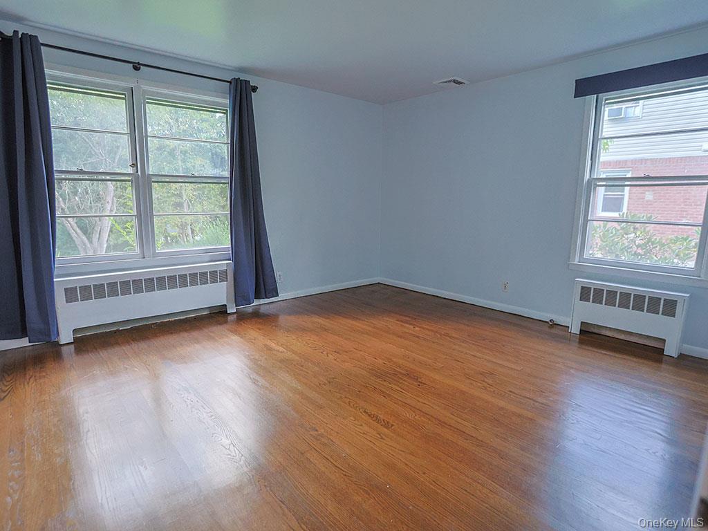 21 Pleasant View Road Poughkeepsie, NY 12603 - Photo 10 of 39 Gallery Image 10