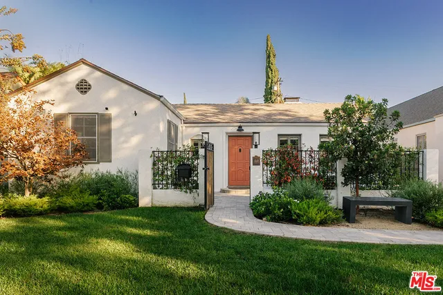 $2,595,000 | 910 Masselin Avenue, Los Angeles, CA 90036