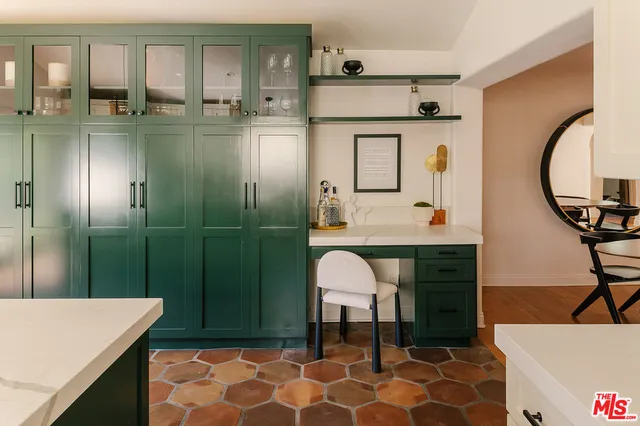 $2,595,000 | 910 Masselin Avenue, Los Angeles, CA 90036