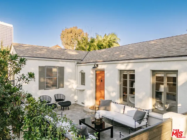 $2,595,000 | 910 Masselin Avenue, Los Angeles, CA 90036