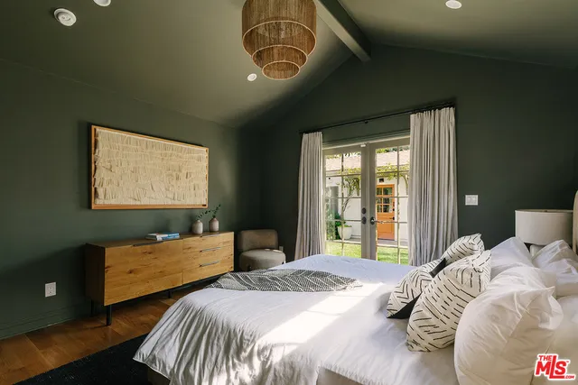 $2,595,000 | 910 Masselin Avenue, Los Angeles, CA 90036