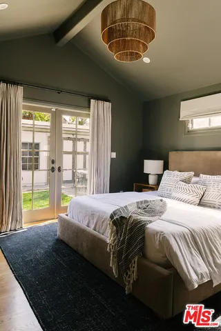 $2,595,000 | 910 Masselin Avenue, Los Angeles, CA 90036