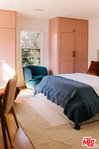 $2,595,000 | 910 Masselin Avenue, Los Angeles, CA 90036