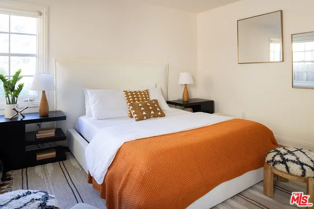 $2,595,000 | 910 Masselin Avenue, Los Angeles, CA 90036