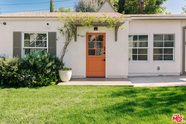 $2,595,000 | 910 Masselin Avenue, Los Angeles, CA 90036