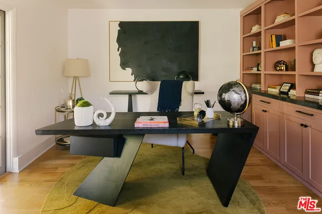 $2,595,000 | 910 Masselin Avenue, Los Angeles, CA 90036