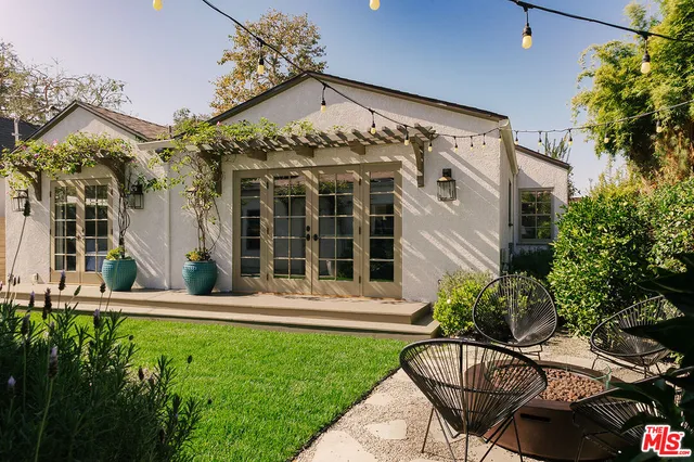 $2,595,000 | 910 Masselin Avenue, Los Angeles, CA 90036