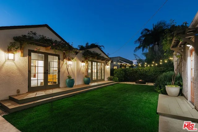 $2,595,000 | 910 Masselin Avenue, Los Angeles, CA 90036