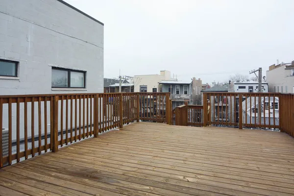 $2,400 | 949 North Winchester Avenue, Unit 3, Chicago, IL 60622