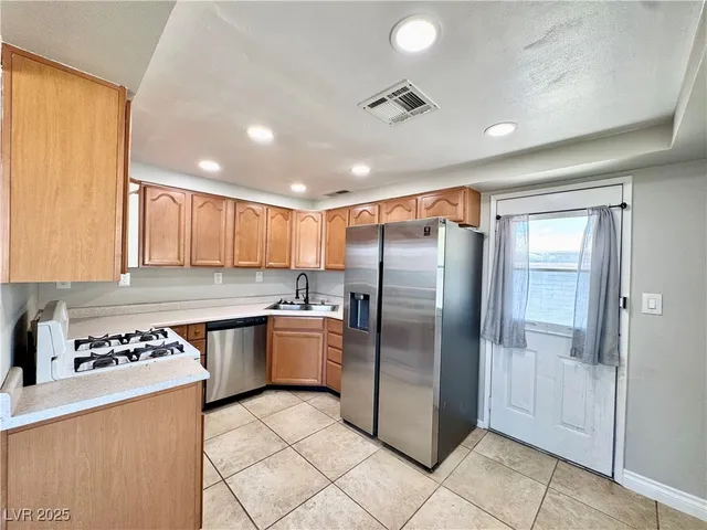 $1,709 | 632 National Street, Henderson, NV 89015