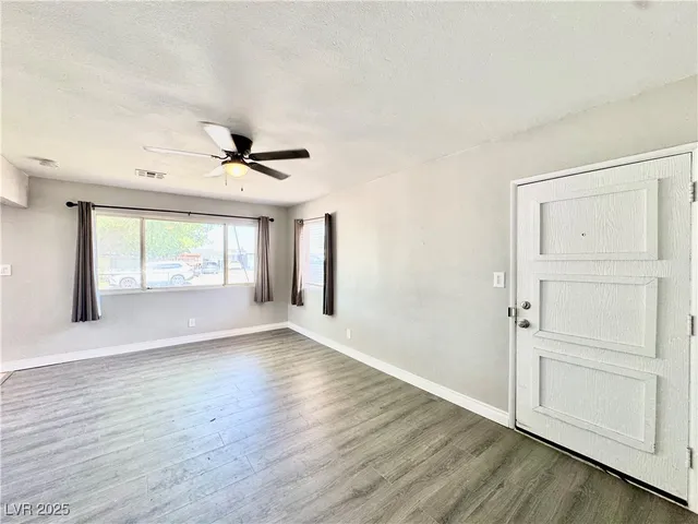 $1,709 | 632 National Street, Henderson, NV 89015