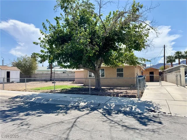 $1,709 | 632 National Street, Henderson, NV 89015