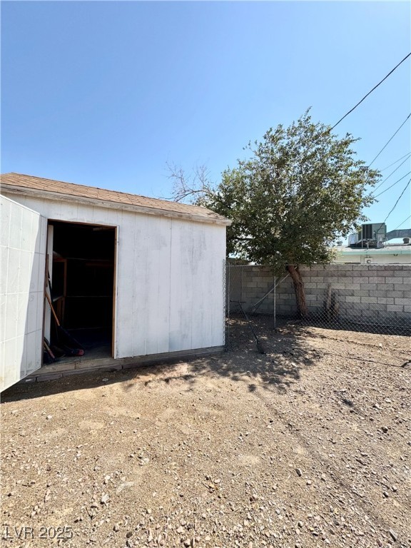 632 National Street Henderson, NV 89015 - Photo 7 of 38