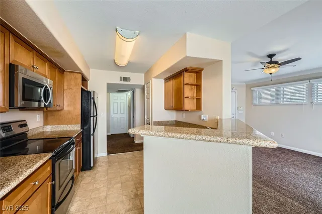 $1,100 | 4400 South Jones Boulevard, Unit 2007, Las Vegas, NV 89103