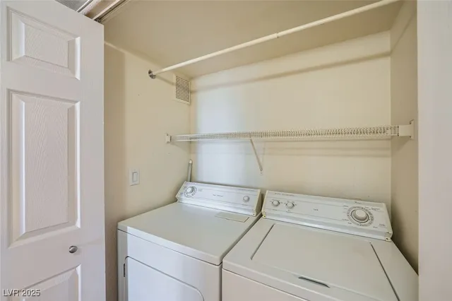 $1,100 | 4400 South Jones Boulevard, Unit 2007, Las Vegas, NV 89103