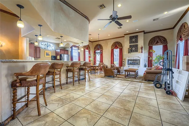 $1,100 | 4400 South Jones Boulevard, Unit 2007, Las Vegas, NV 89103