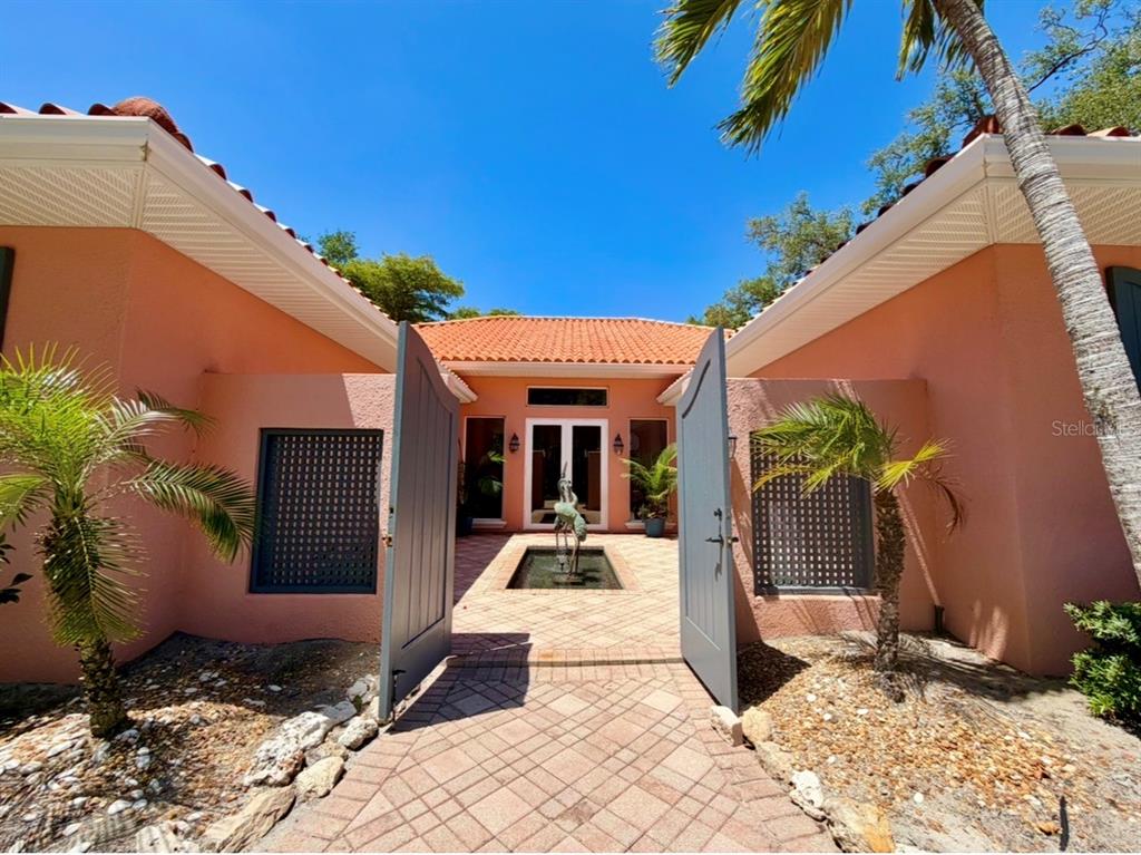 4939 Peregrine Point Way Sarasota, FL 34231 - Photo 3 of 60