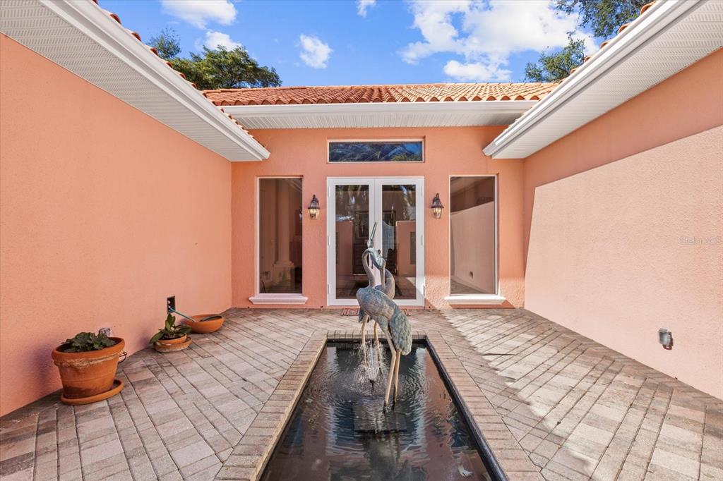 4939 Peregrine Point Way Sarasota, FL 34231 - Photo 4 of 57