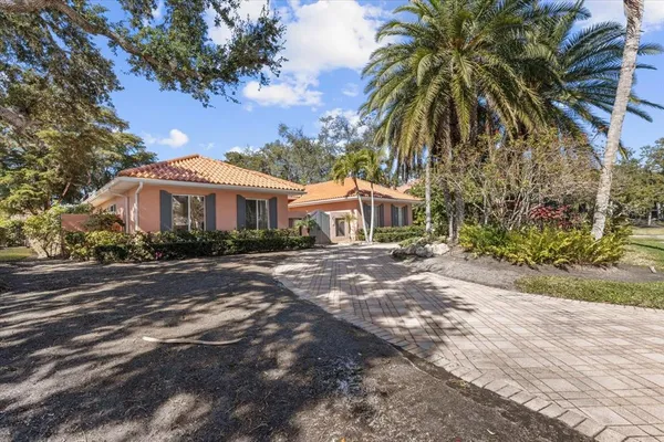 $1,685,000 | 4939 Peregrine Point Way, Sarasota, FL 34231