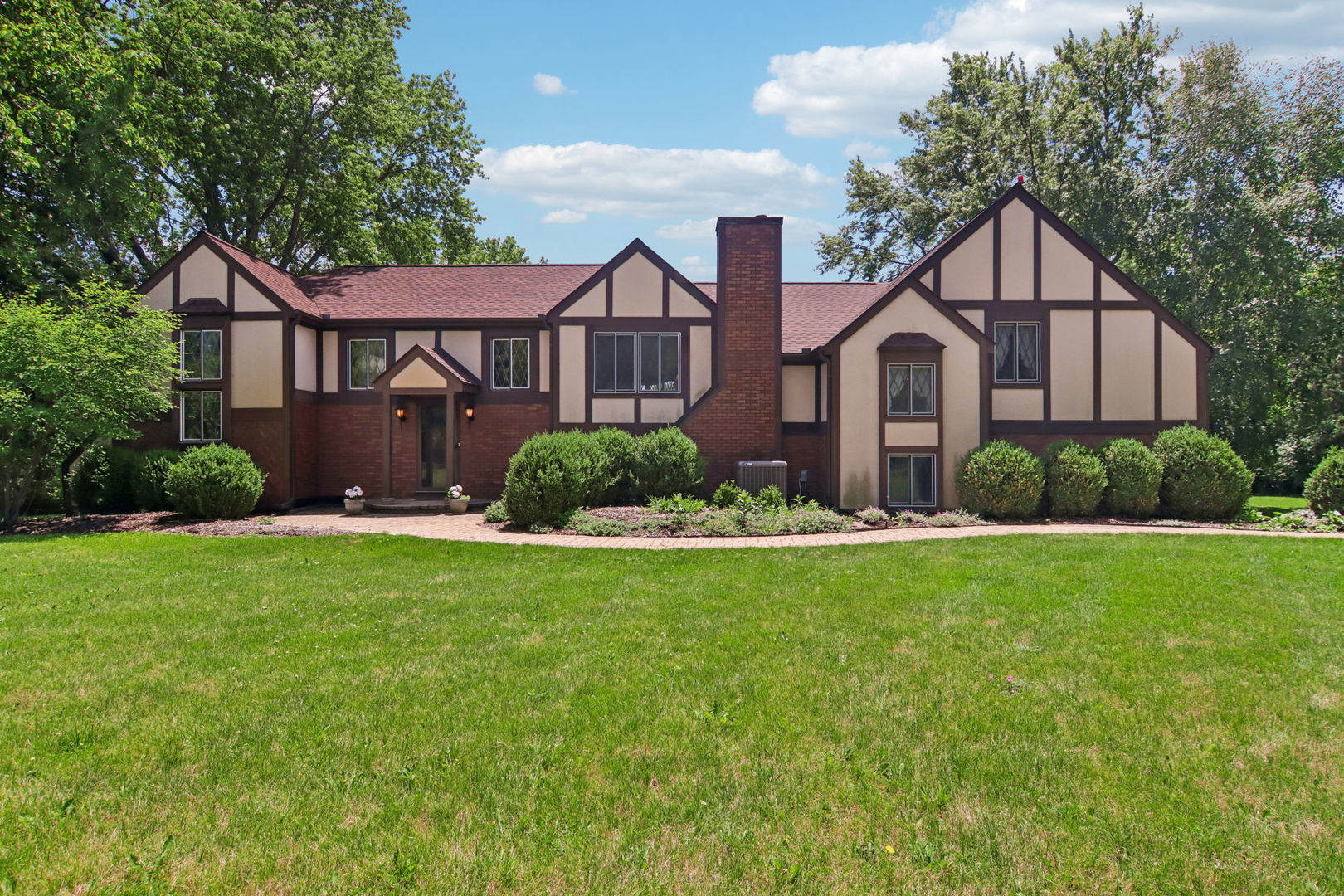 14N755 Covered Bridge Road Dundee, IL 60118 - Photo 1 of 2