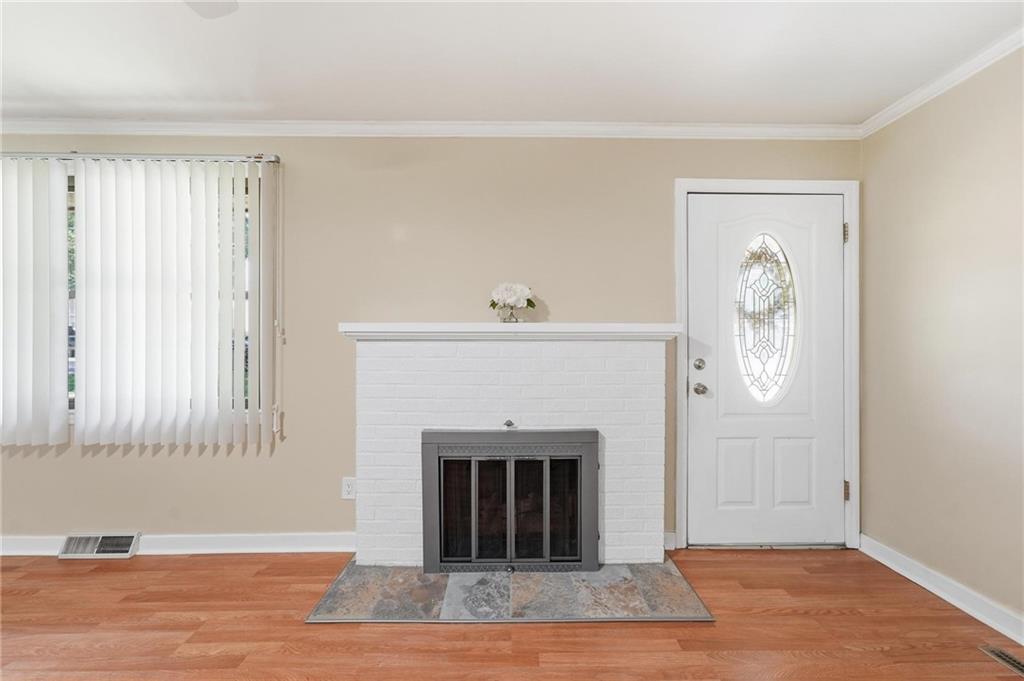 2012 South Ralston Avenue Independence, MO 64052 - Photo 4 of 37