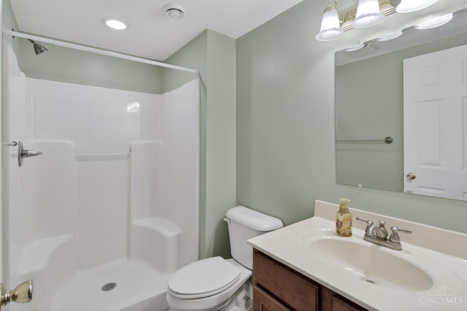 5694 Bridgetown Road, Unit 15 Cincinnati, OH 45248 - Photo 46 of 66 Gallery Image 46