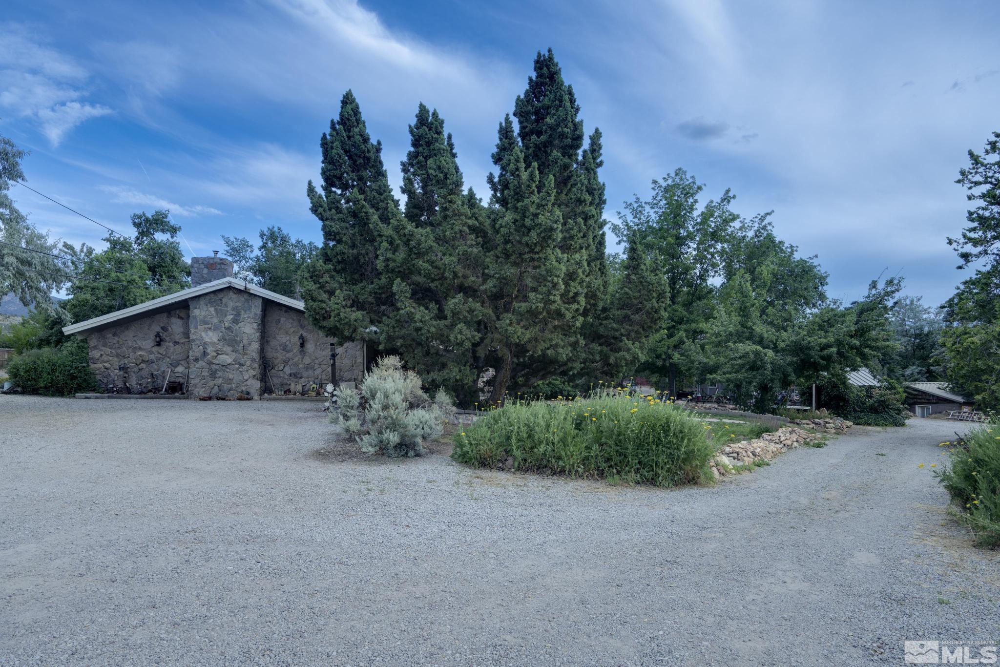 1720 Moon Lane Reno, NV 89521 - Photo 2 of 40 Photo 2