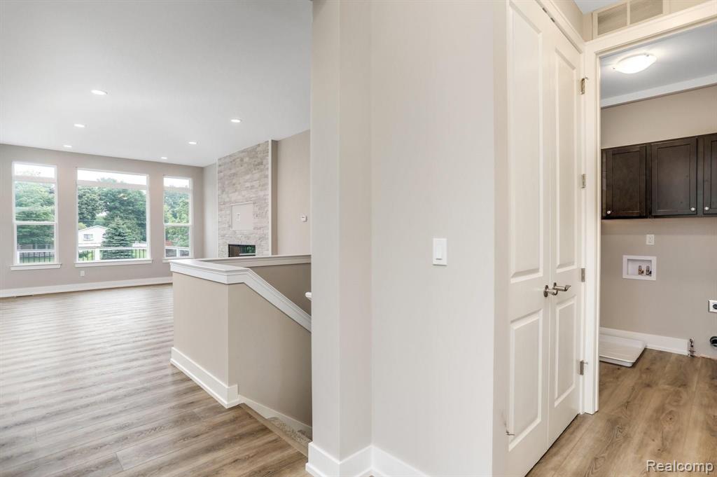 208 Mulberry Lane Rochester Hills, MI 48309 - Photo 10 of 28