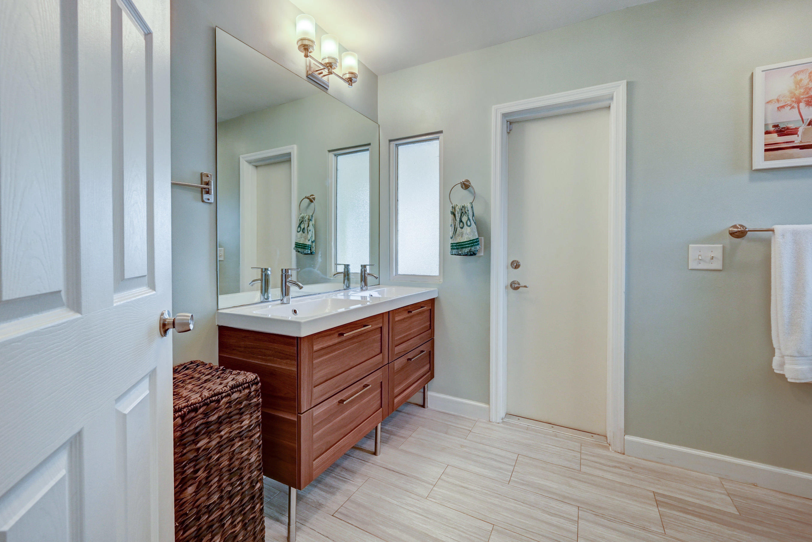 336 Northwest 11th Avenue Boca Raton, FL 33486 - Photo 19 of 43 MAIN BATHROOM