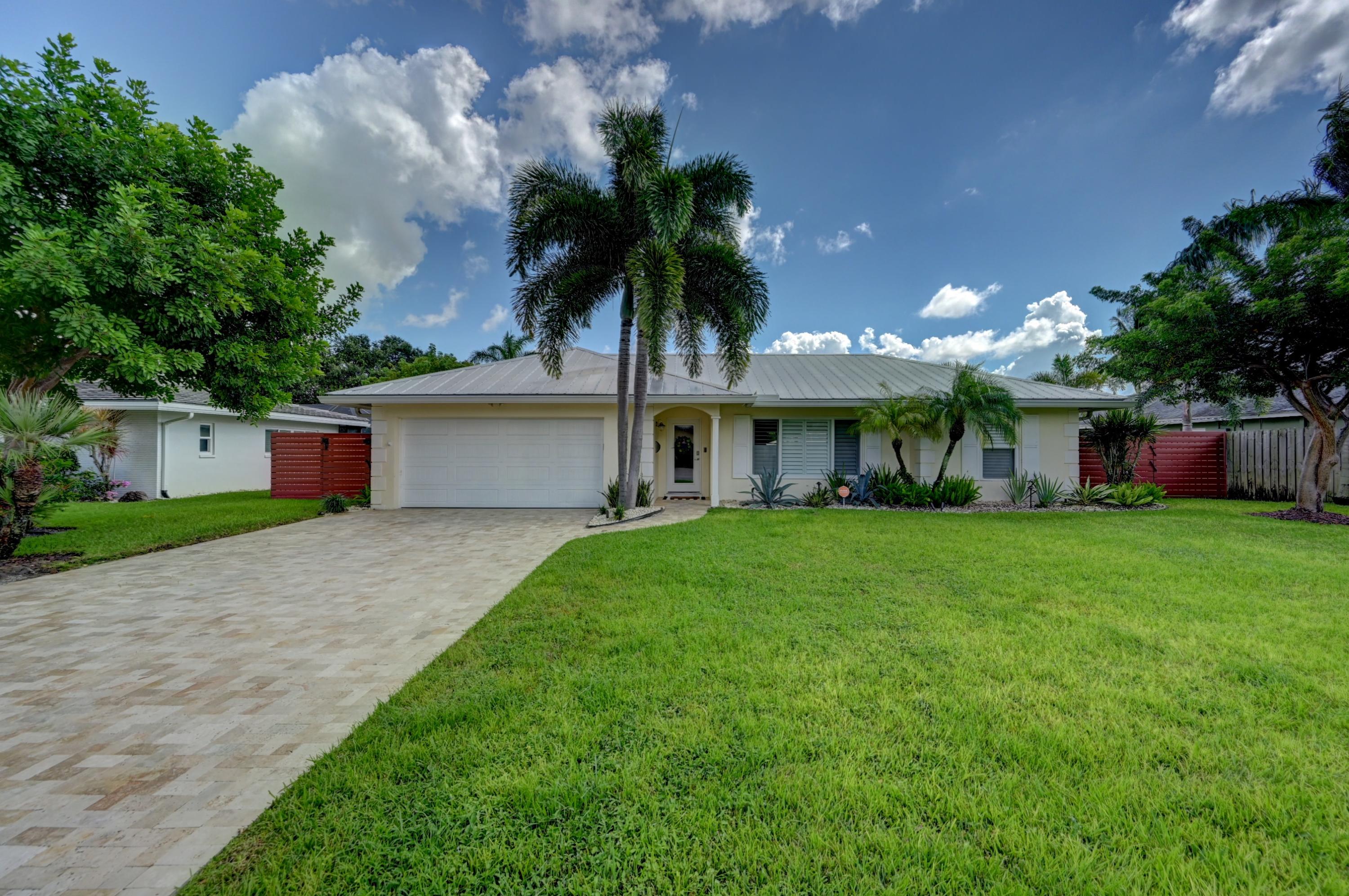 336 Northwest 11th Avenue Boca Raton, FL 33486 - Photo 2 of 43 FRONT