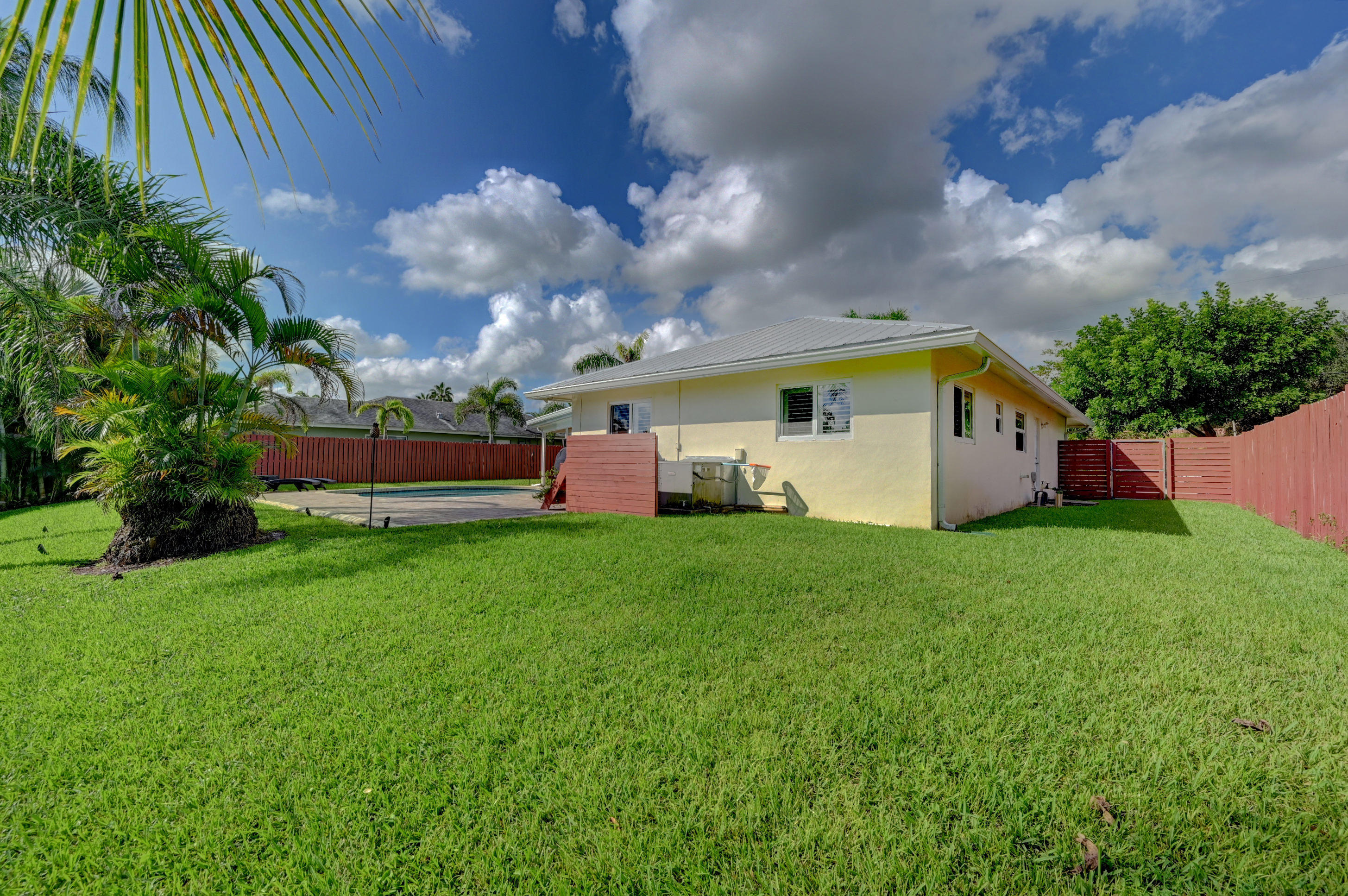 336 Northwest 11th Avenue Boca Raton, FL 33486 - Photo 34 of 43 BACKYARD