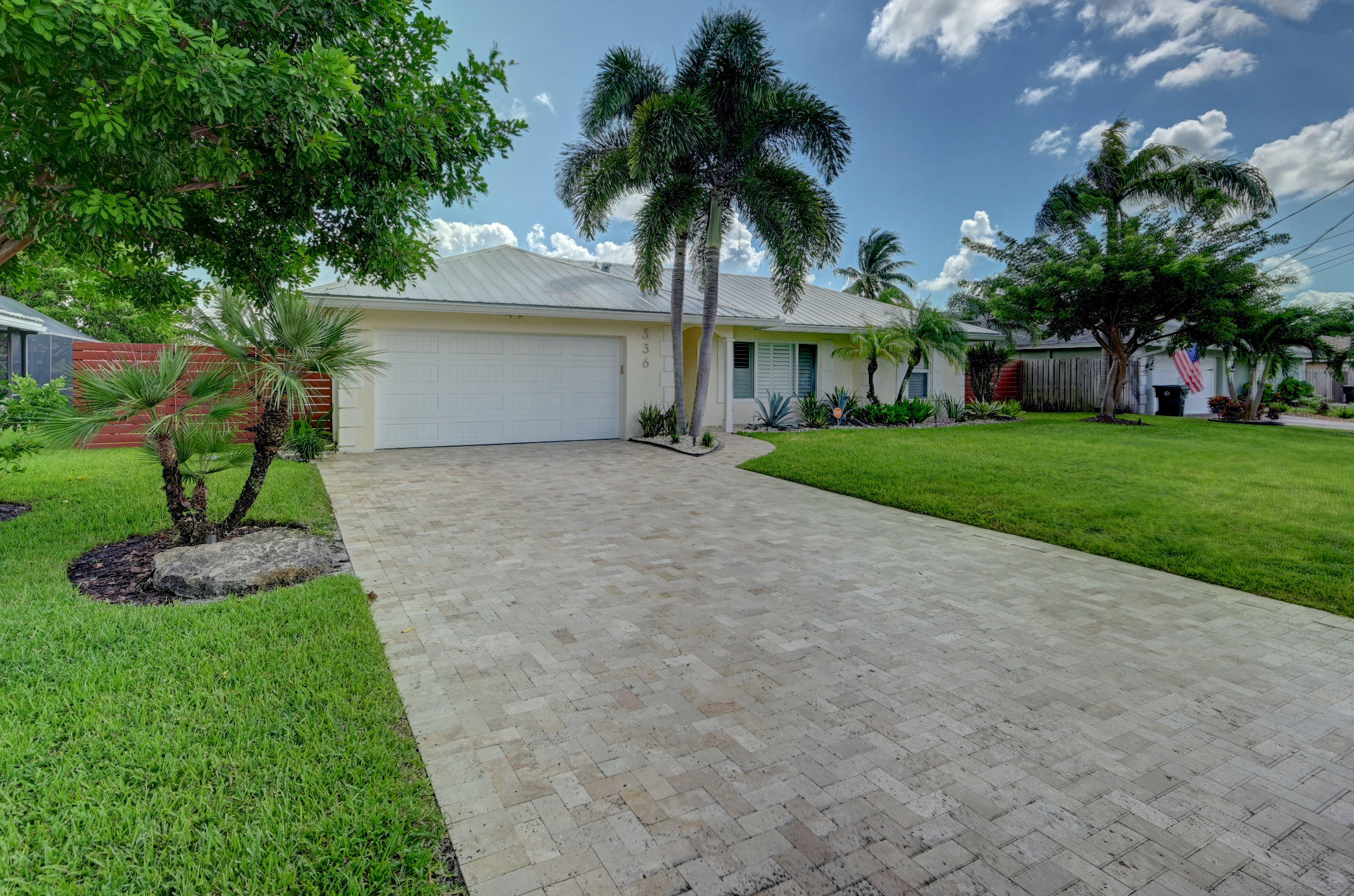 336 Northwest 11th Avenue Boca Raton, FL 33486 - Photo 4 of 43 FRONT
