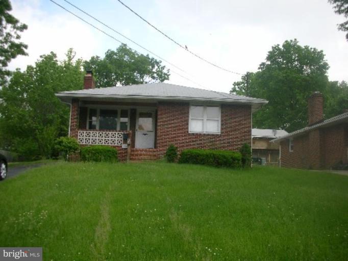 312 Savannah Road Essex, MD 21221 - Photo 1 of 7 Exterior (Main)