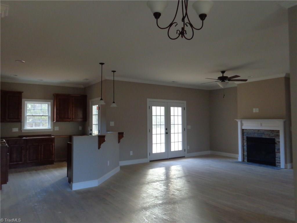 299 Washburn Road Madison, NC 27025 - Photo 3 of 18 Gallery Image 3