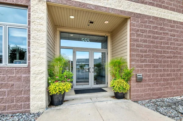 $234,900 | 555 Main Avenue, Unit 113, De Pere, WI 54115