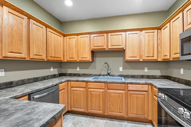 $234,900 | 555 Main Avenue, Unit 113, De Pere, WI 54115