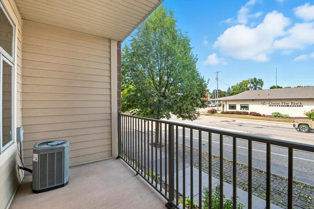 $234,900 | 555 Main Avenue, Unit 113, De Pere, WI 54115