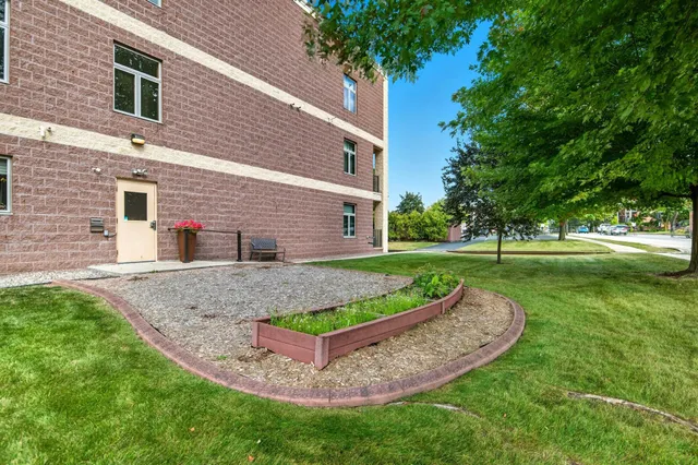 $234,900 | 555 Main Avenue, Unit 113, De Pere, WI 54115