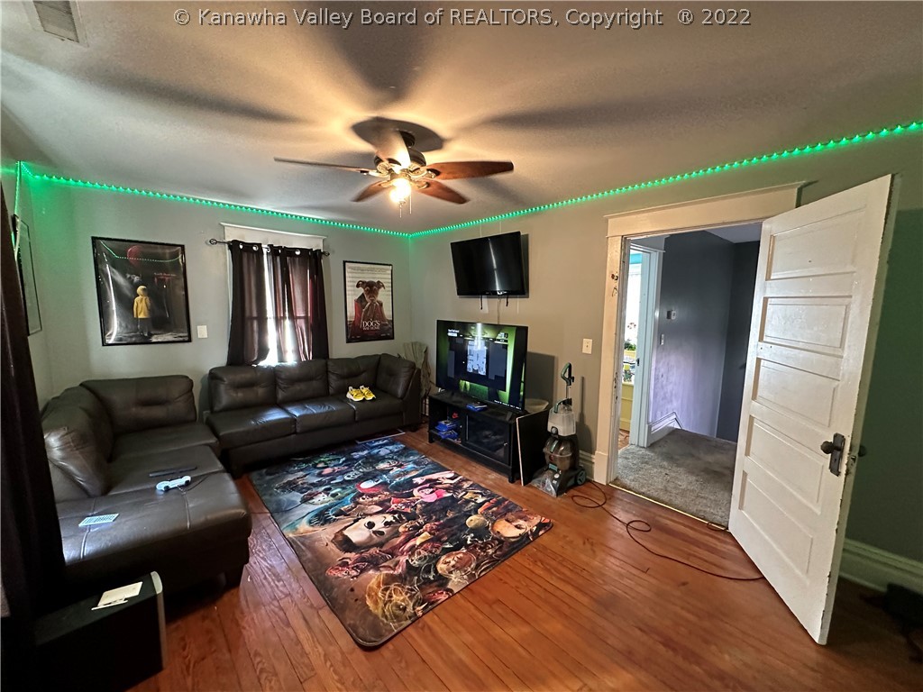 574 Stratton Street Logan, WV 25601 - Photo 27 of 37 Gallery Image 27