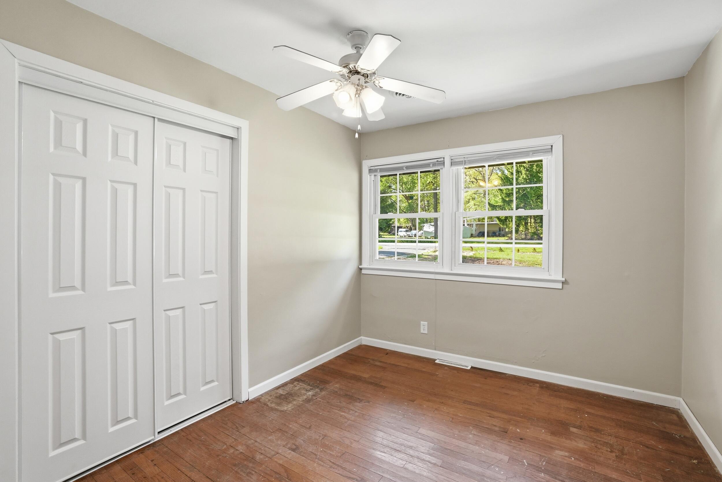 590 East Oak Hill Road Chesterton, IN 46304 - Photo 10 of 31 2500x1667