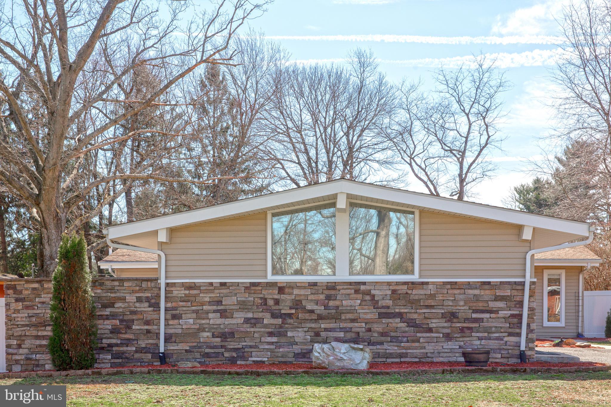 4 Eton Road Yardley, PA 19067 - Photo 2 of 24 Gallery Image 2